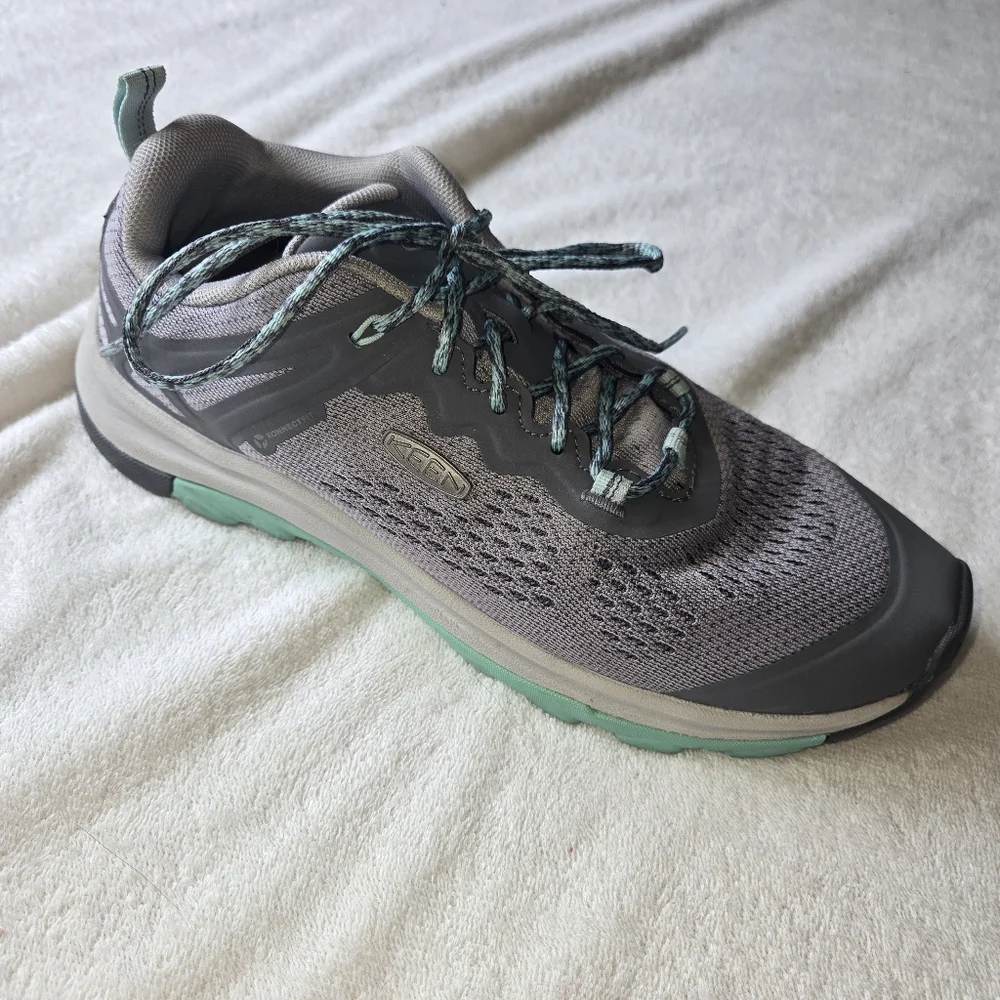 Keen these gray